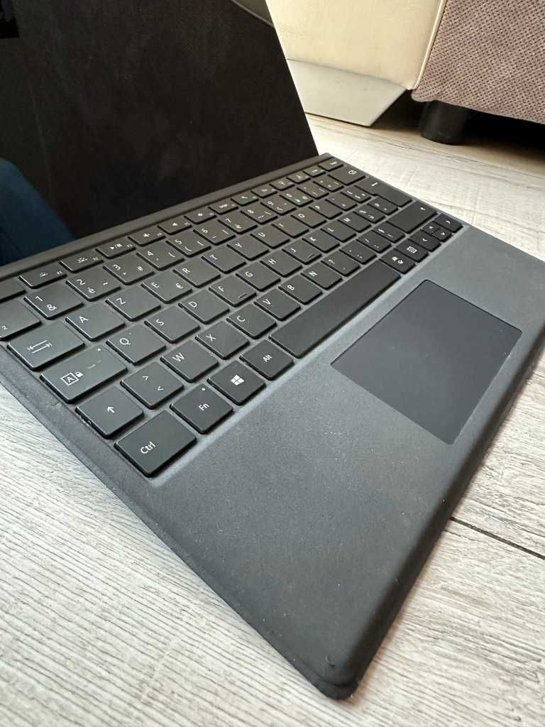 Microsoft Surface Pro 4