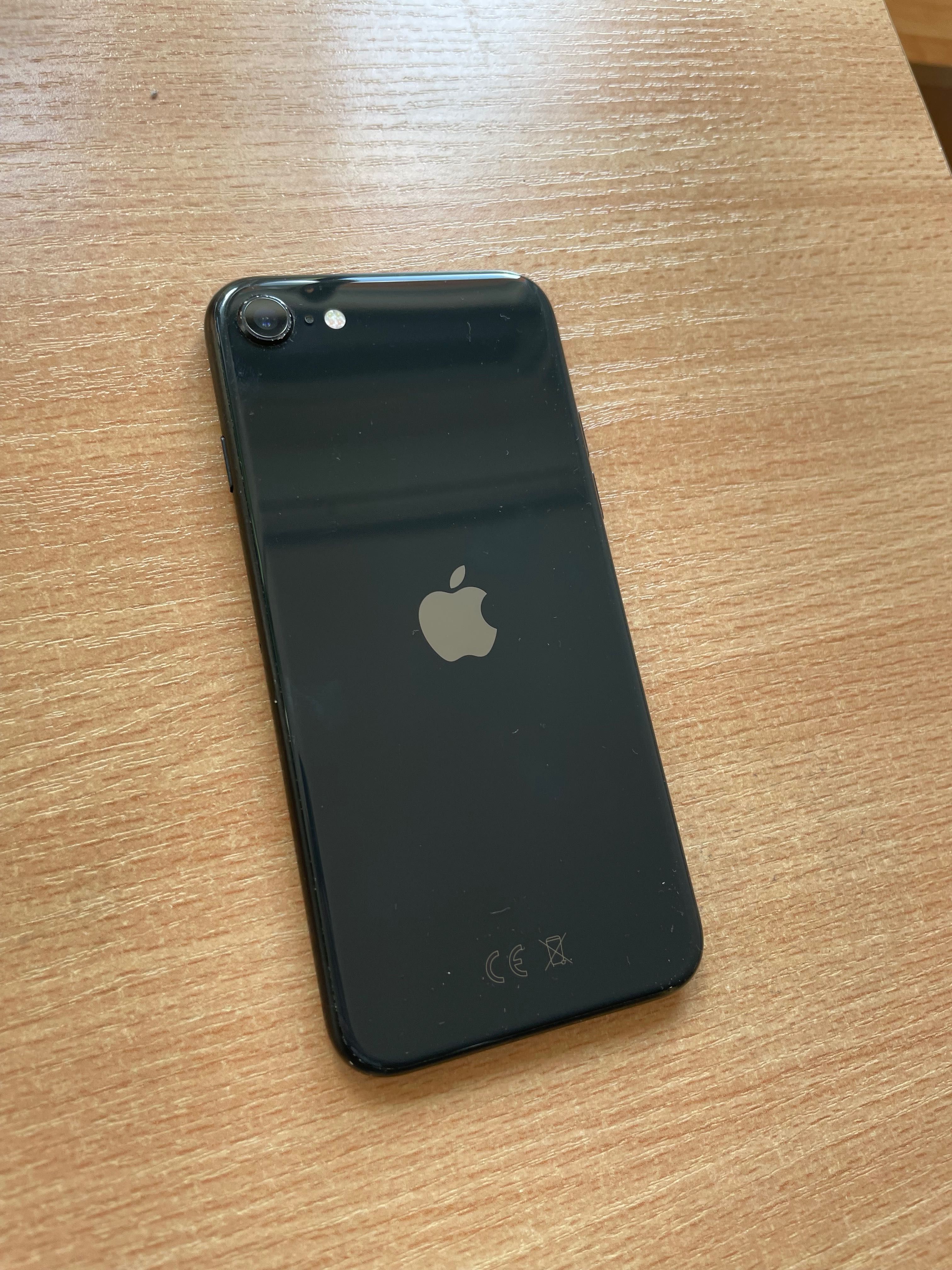 iPhone SE 2020 , stan bardzo dobry doręczenie osobiste