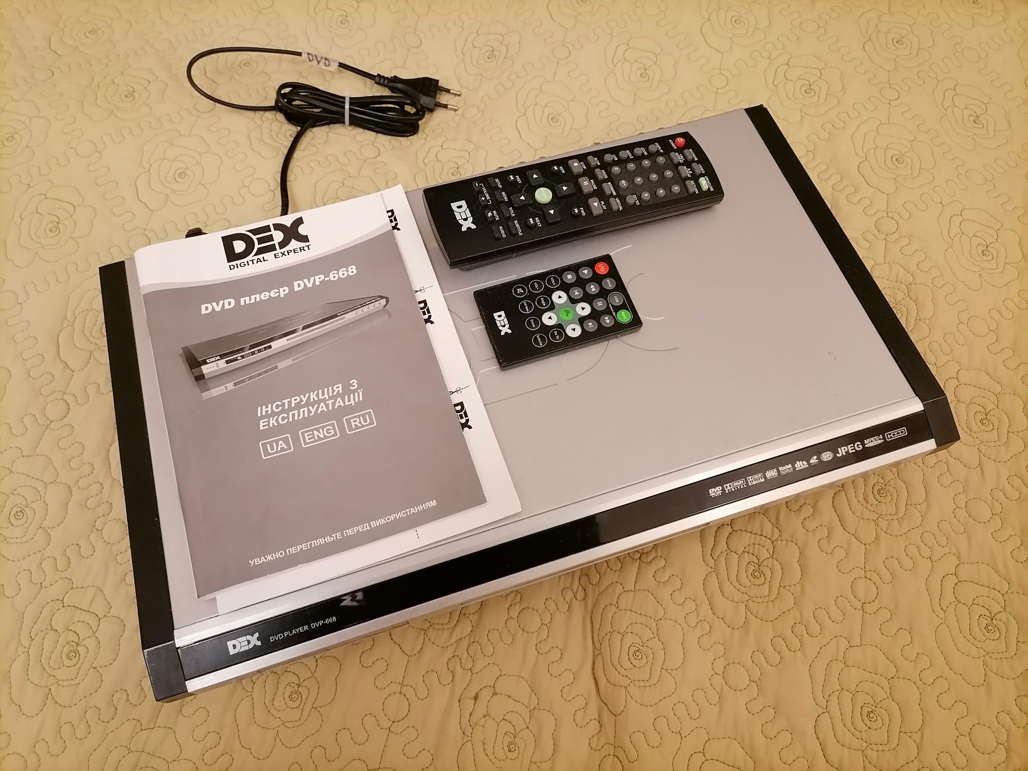 DVD плеєр DEX DVP 668 + караоке