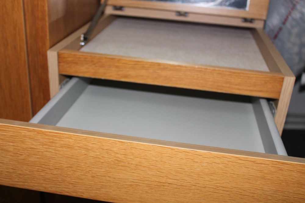 Movel camiseiro MALM IKEA