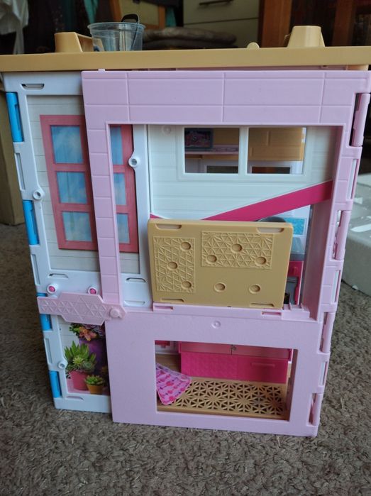 Rozkładany domek Barbie