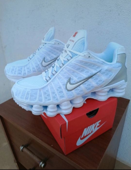 Nike Shox brancas