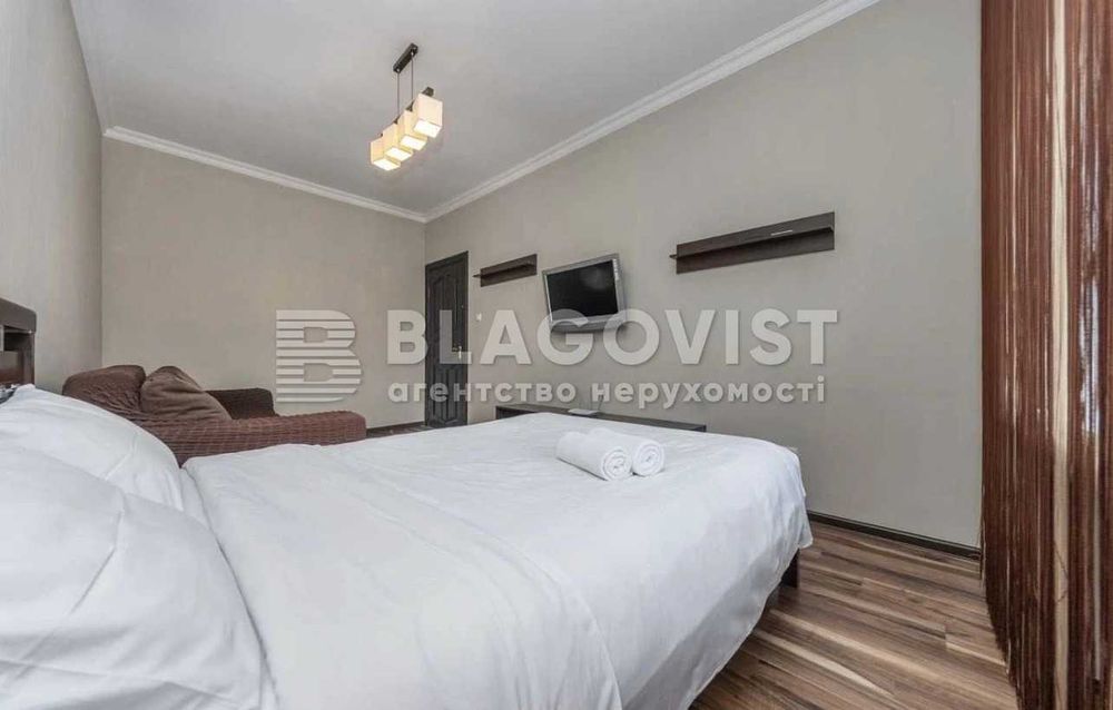 Продаж 2 к квартири Коновальця 7/9  Палац Україна ремонт!!!