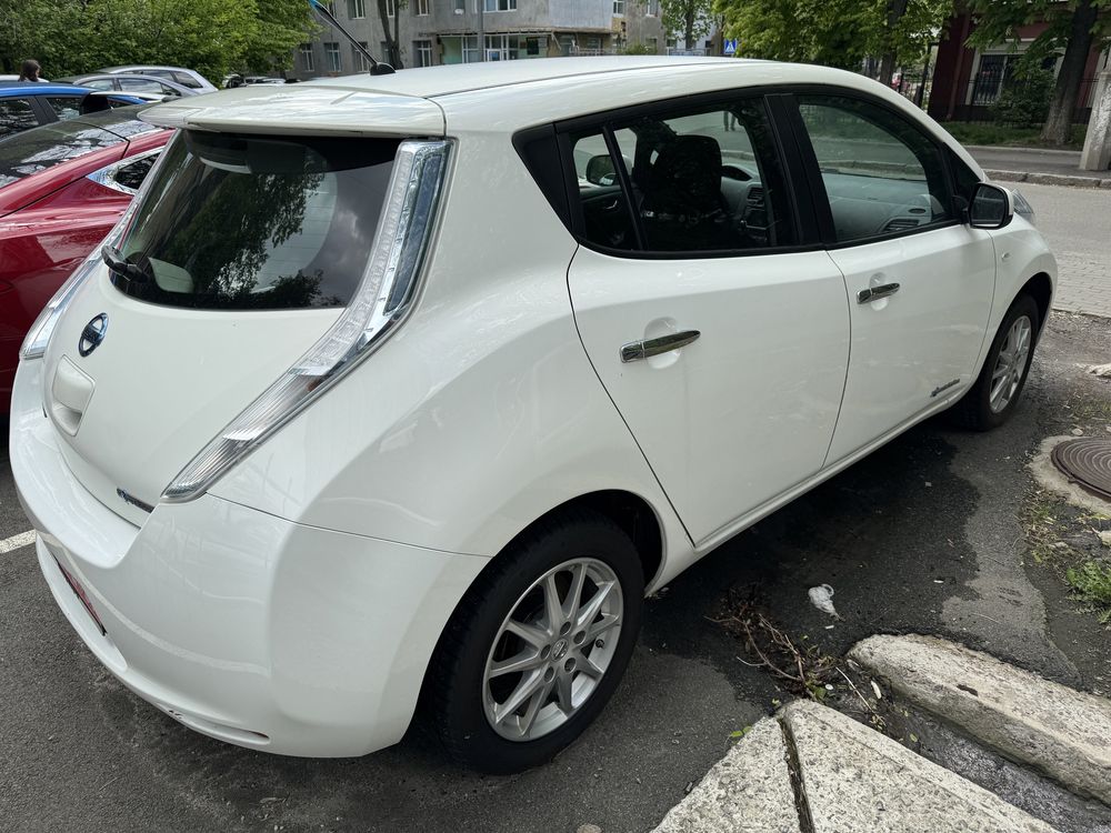 Nissan Leaf 24 кВт 11/12 SOH 82 % |DEPART AUTO| авто з Норвегії, США