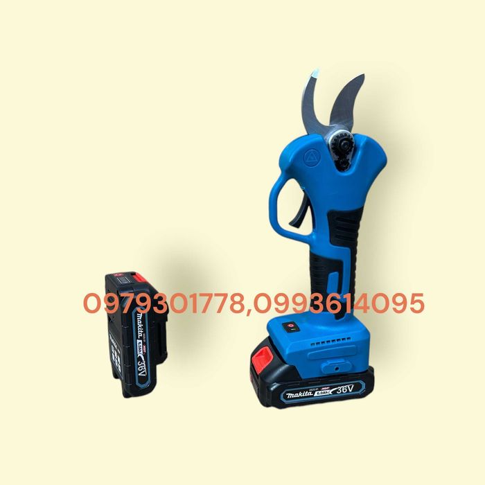 Акумуляторний Садовий Секатор Makita DMT80BL Безщітковий 2 Акумулятора