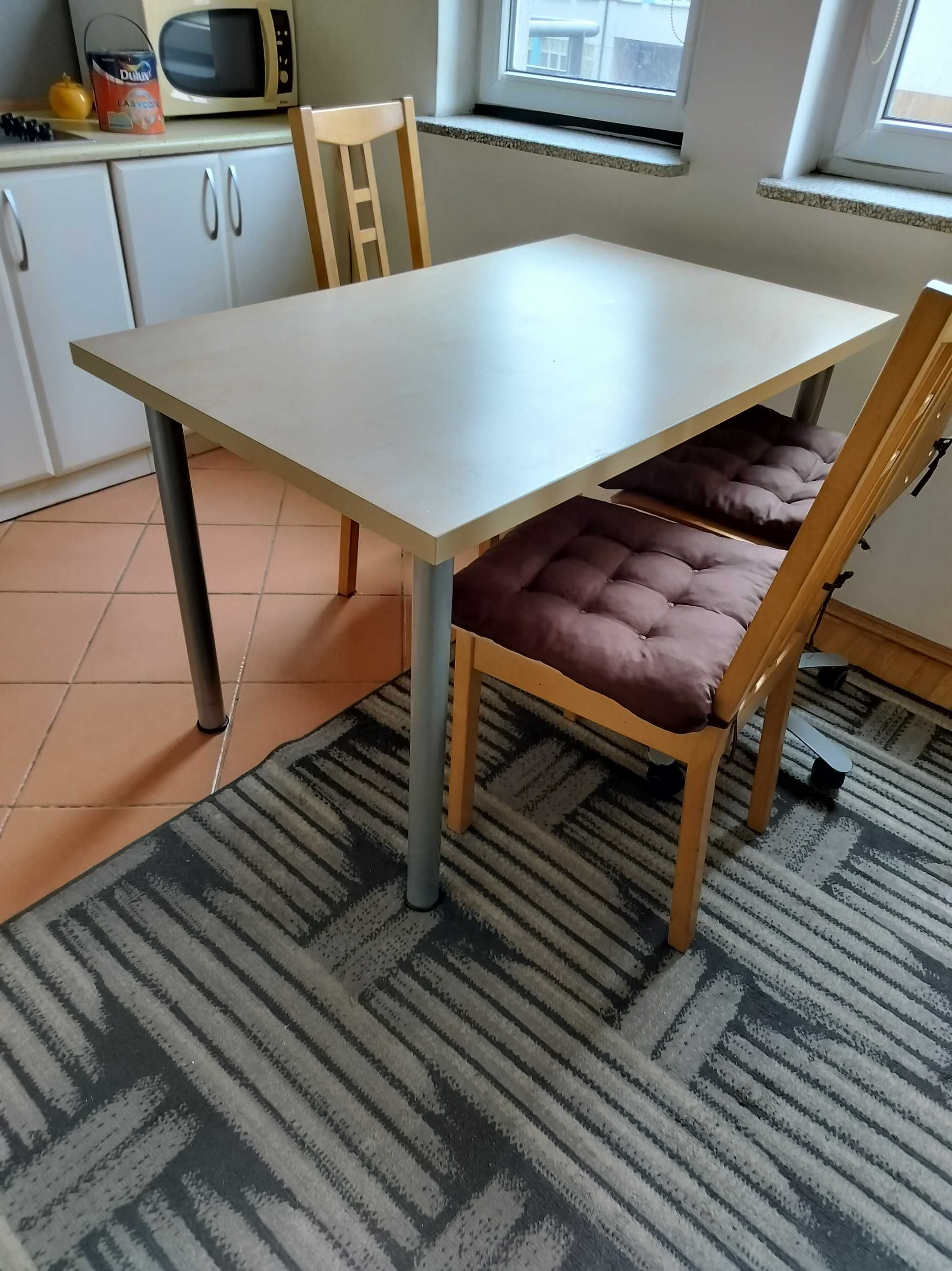 Komplet mebli IKEA - stolik kawowy, biurko z szafką - kolor brzoza