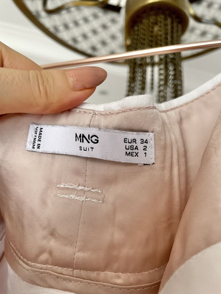 Mango białe lniane szorty spodenki bermudy len pasek wysoki stan boho