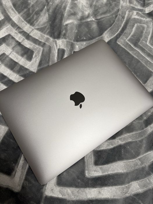 Macbook Air M1 працюючий