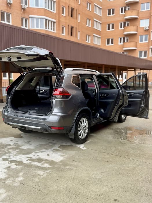 Продаю авто Nissan Rogue