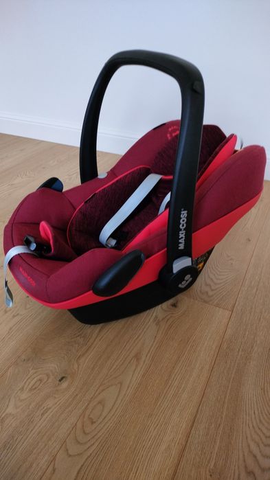 sprzedam fotelik Maxi Cosi Pebble Pro i-Size z bazą FamilyFix3