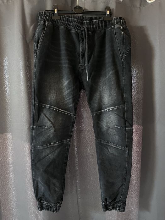 Spodnie joggery szare