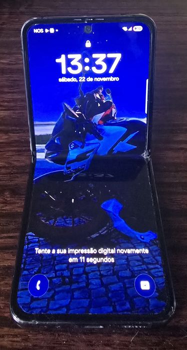 Samsung Galaxy Z Flip 4