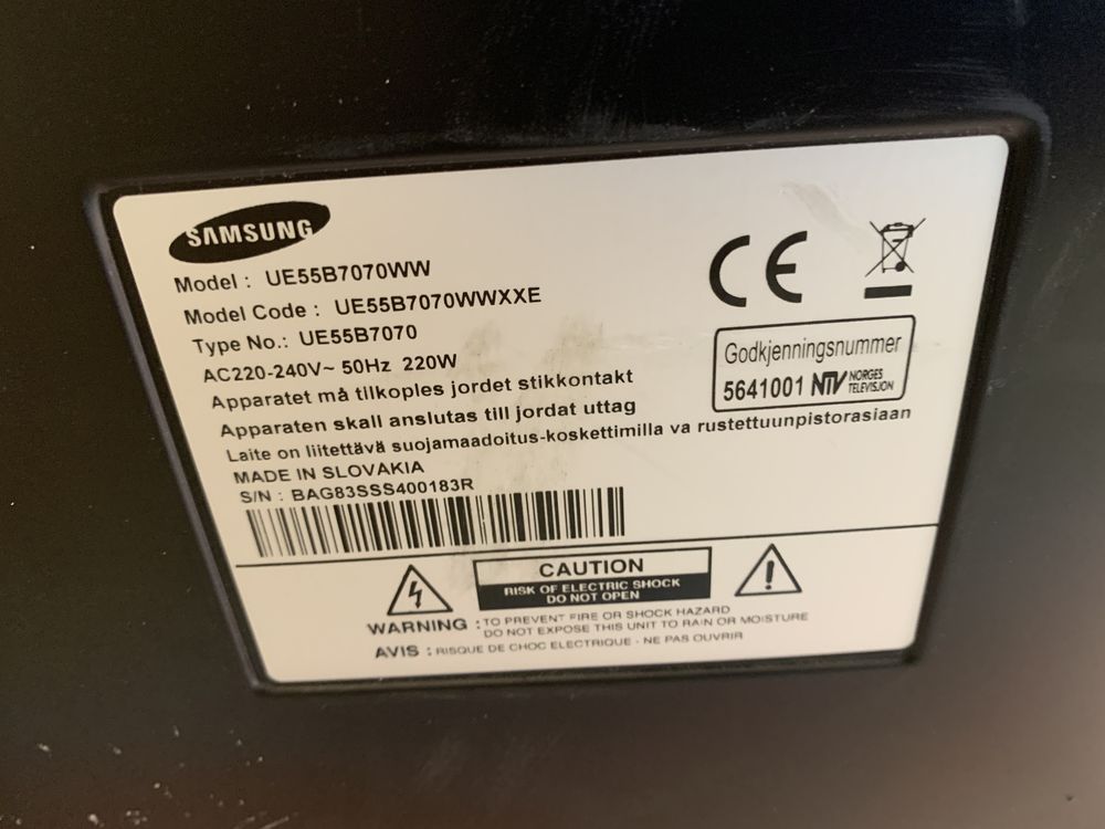 Телевізор Samsung UE55B7070WW