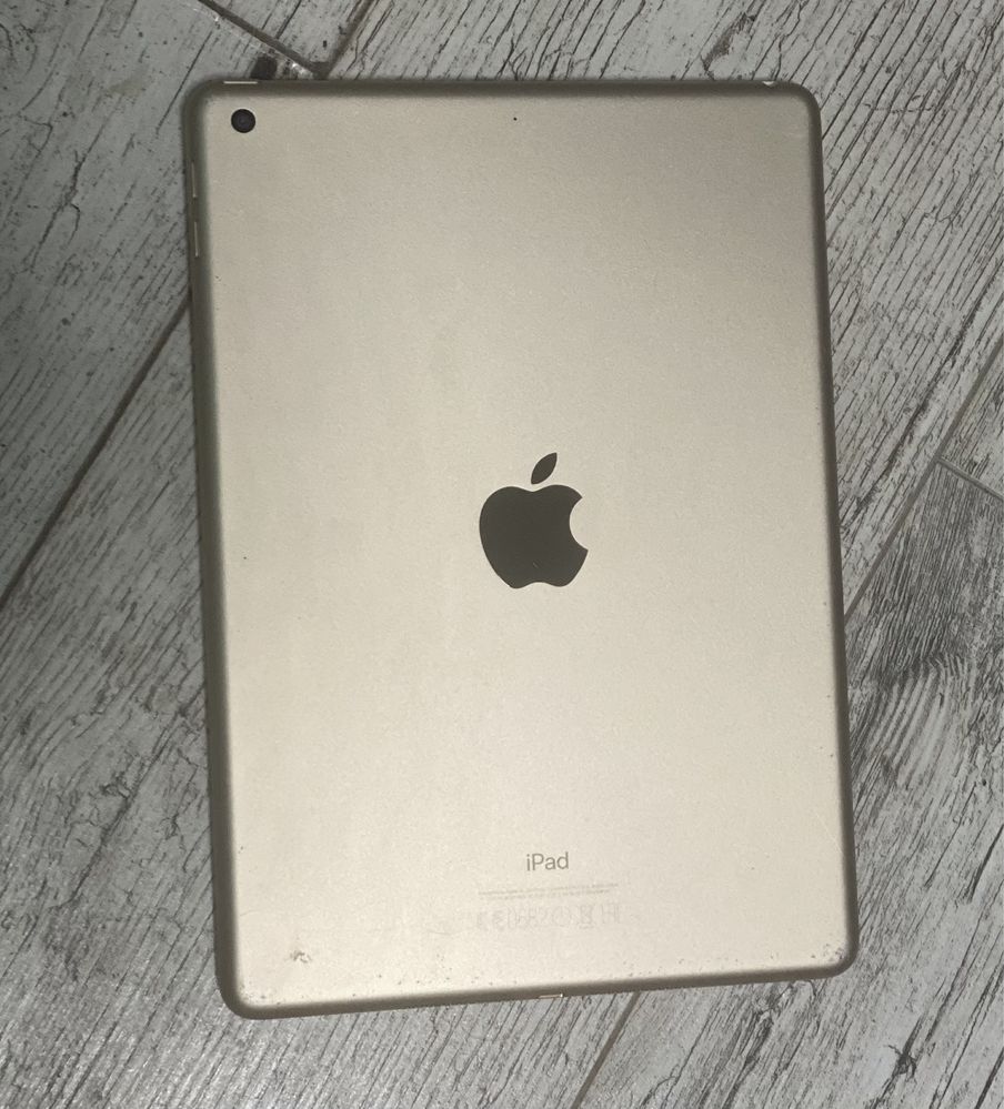 Ipad 5, 32 gb.
