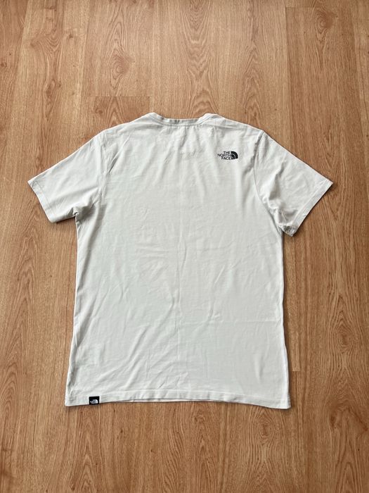 Футболка The North Face