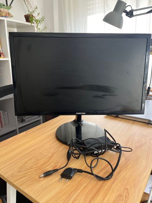 Monitor SAMSUNG S22F350FHU 22'' - Full HD -LED