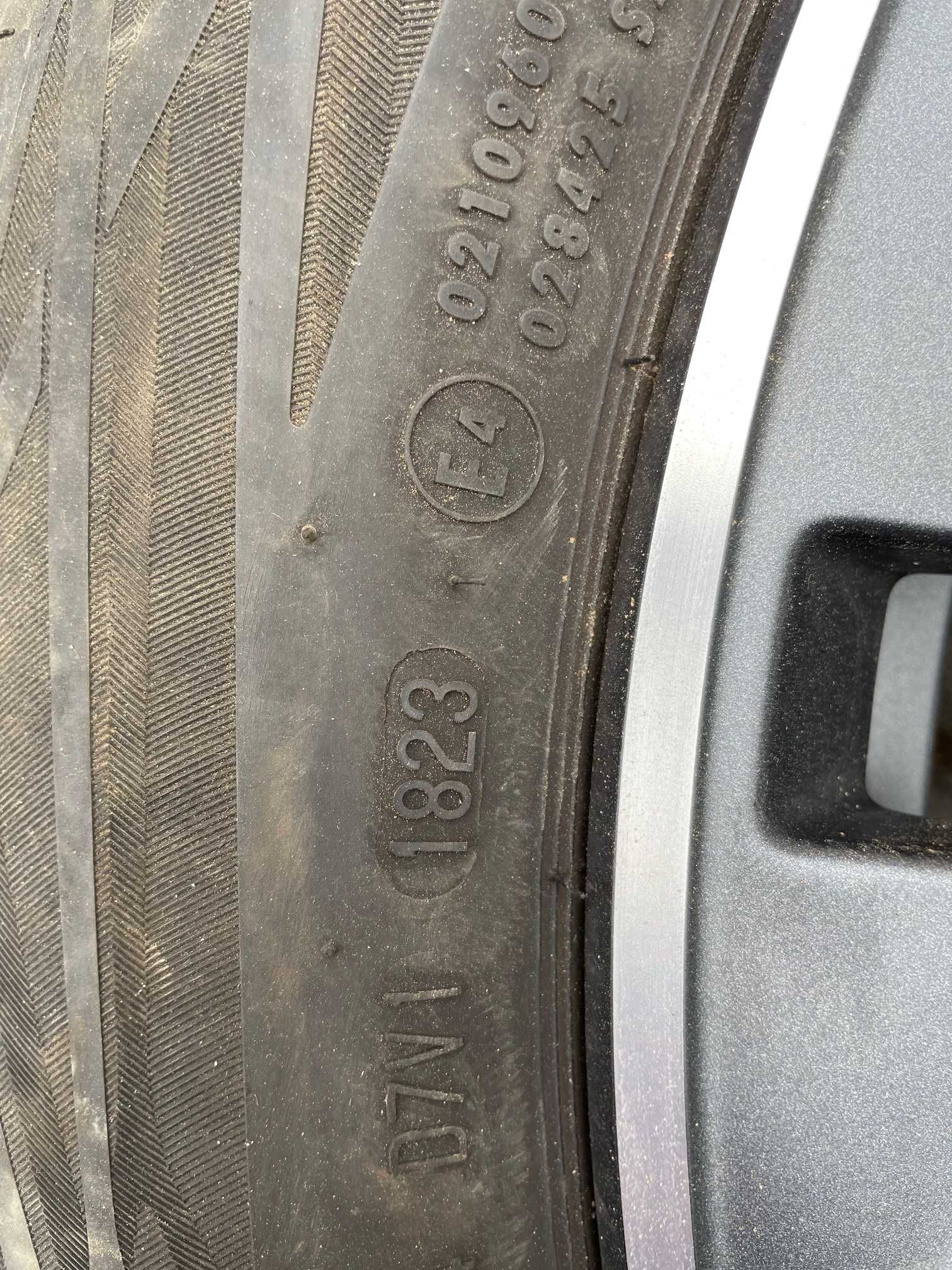 Opony 235/50 R19 V XL