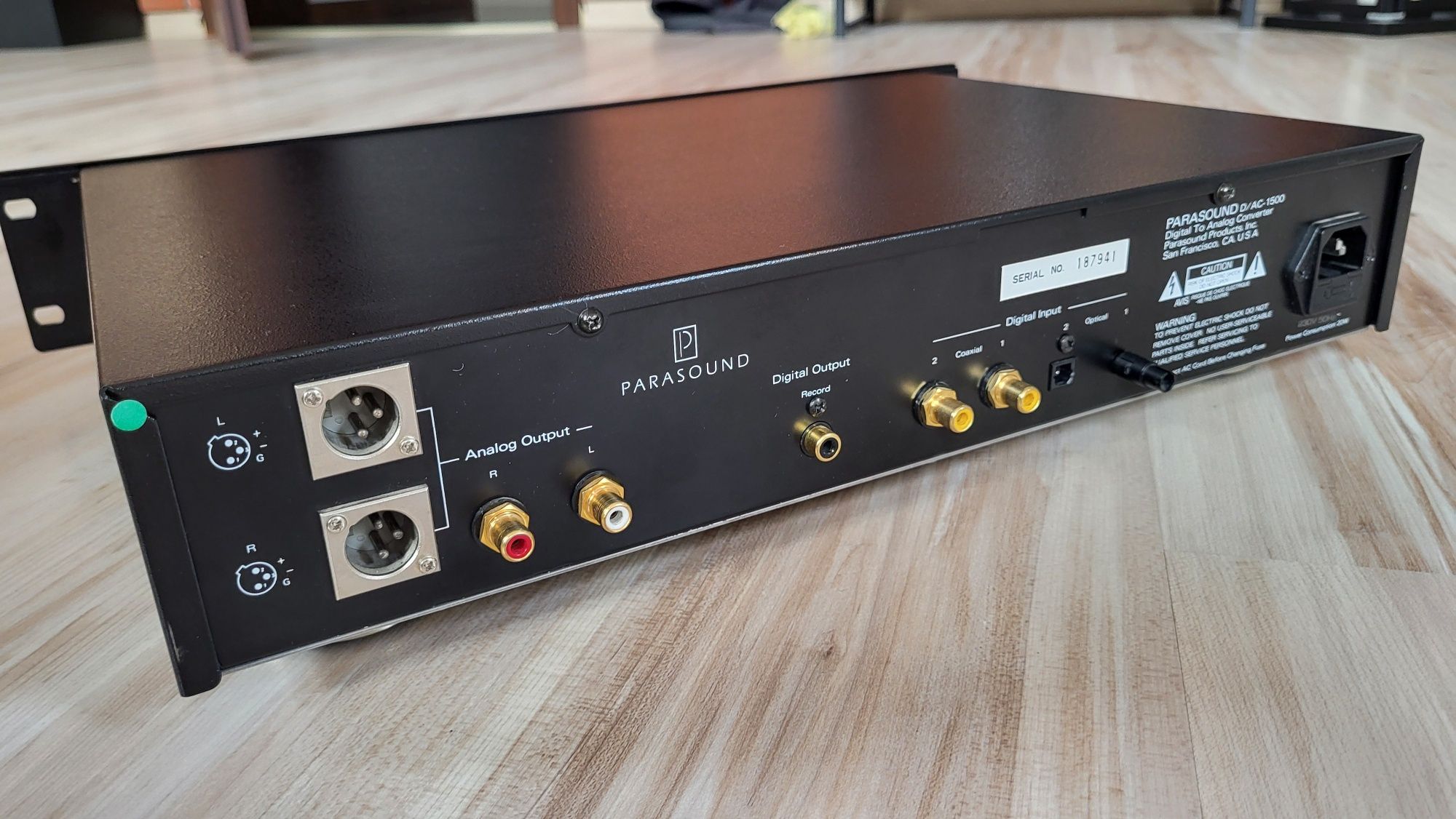 Parasound DAC 1500, PCM63P,  XLR