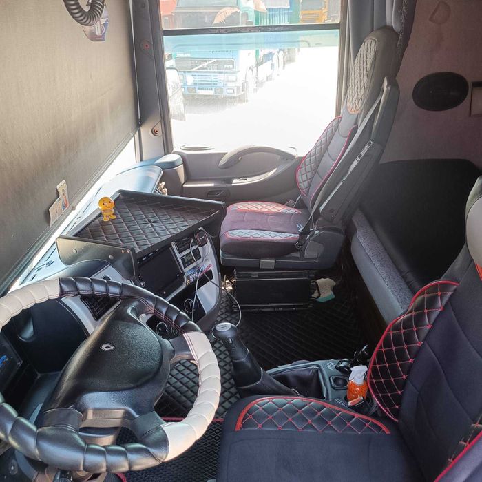 Рено Магнум тягач