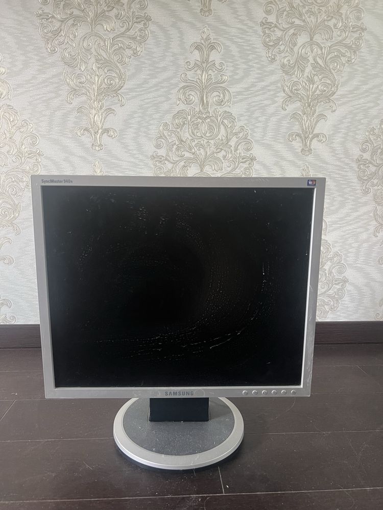 Монитор samsung Synk Master 940n
