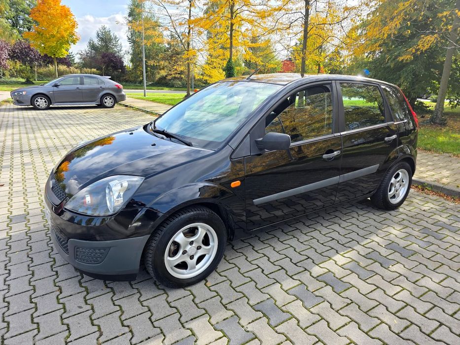 Ford Fiesta Ładna Fiesta 1.3B Lift Klimatyzacja Elektryka