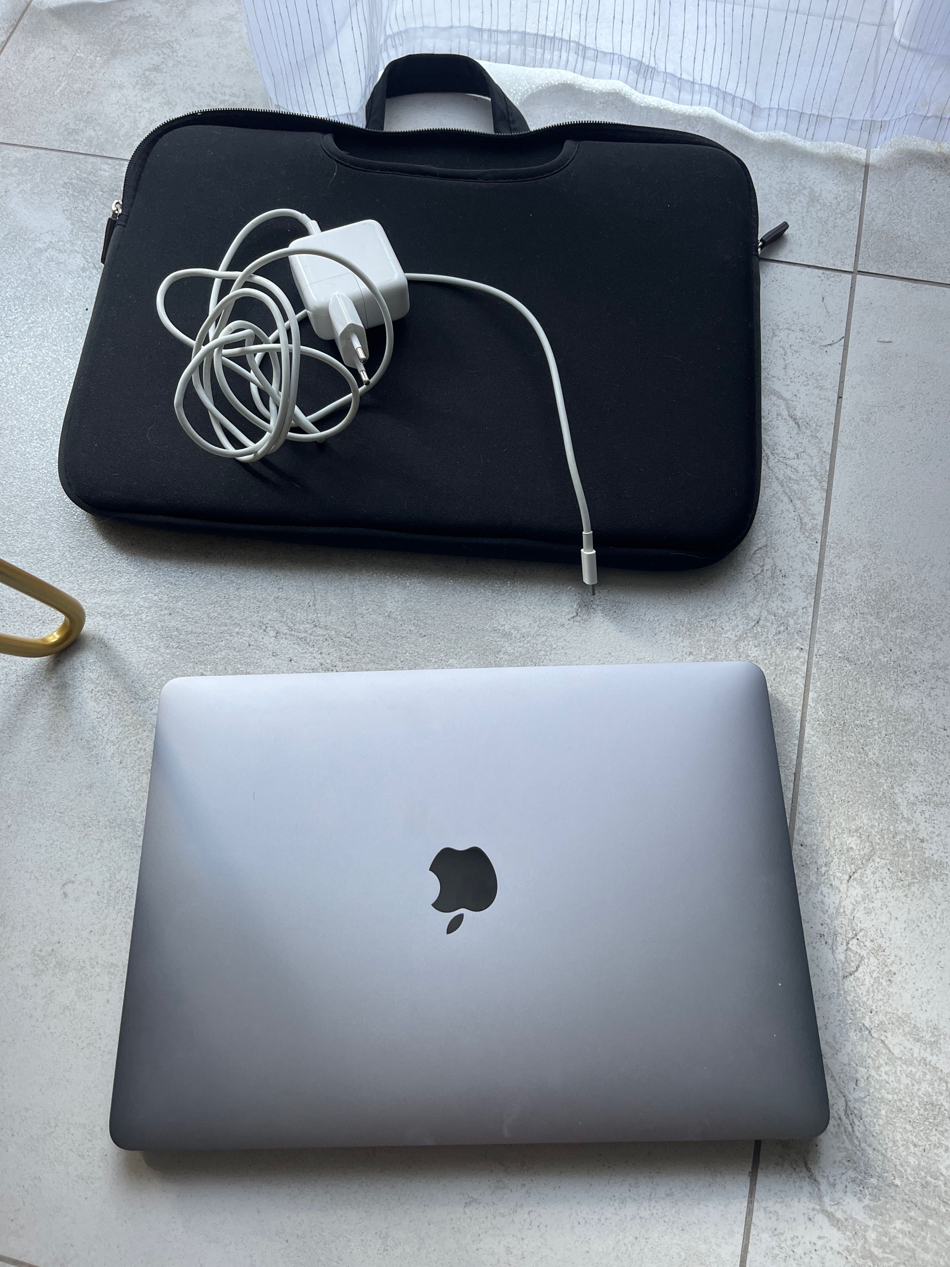 Laptop APPLE MacBook Air 13.3" Retina M1 8GB RAM 256GB