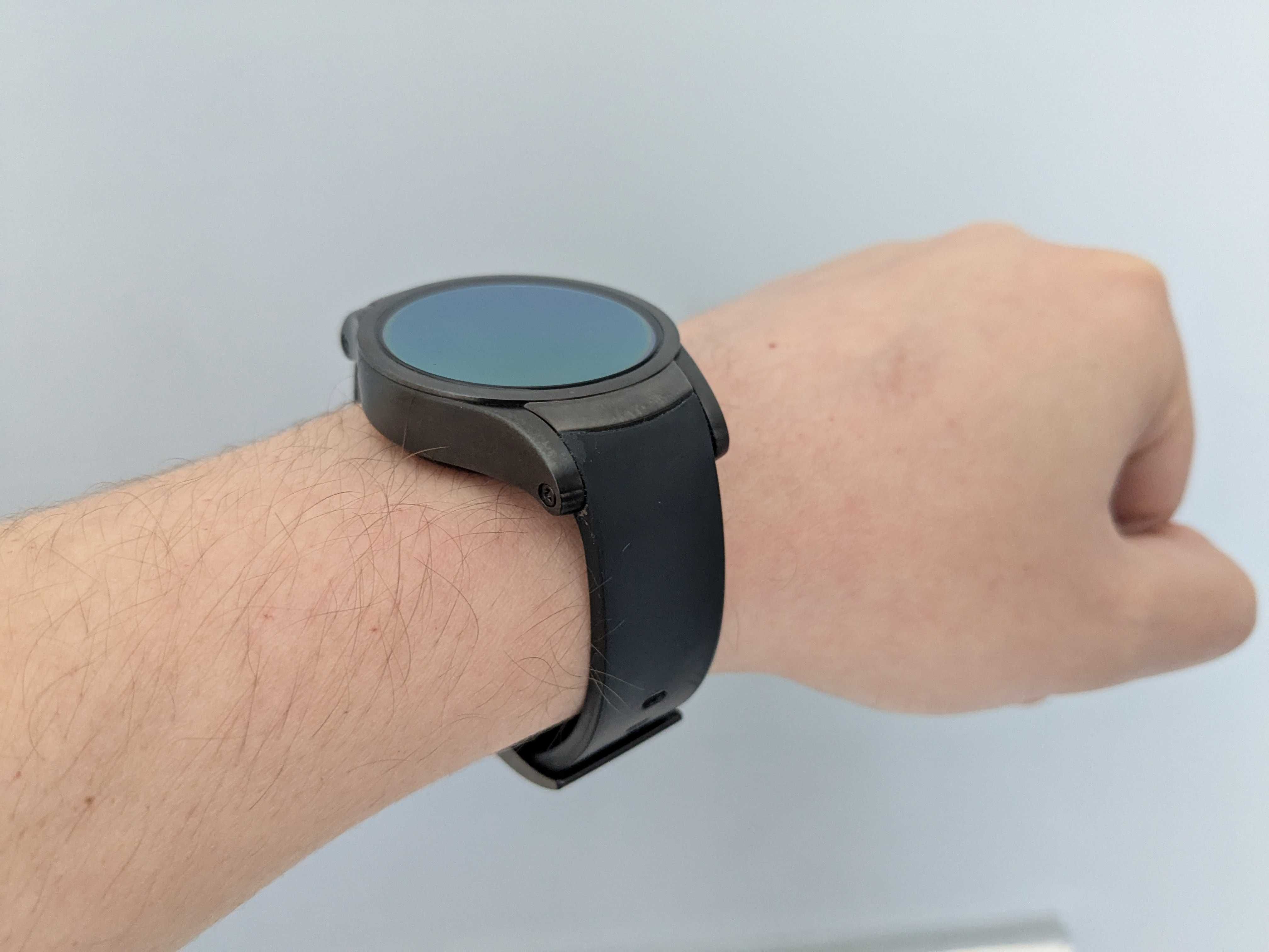 Смарт-годинник Verizon Wear24 (Google WearOS)