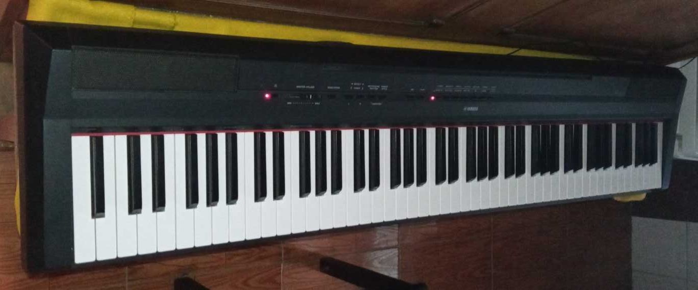 Piano Digital YAMAHA P-115 BK teclas pesadas GHS