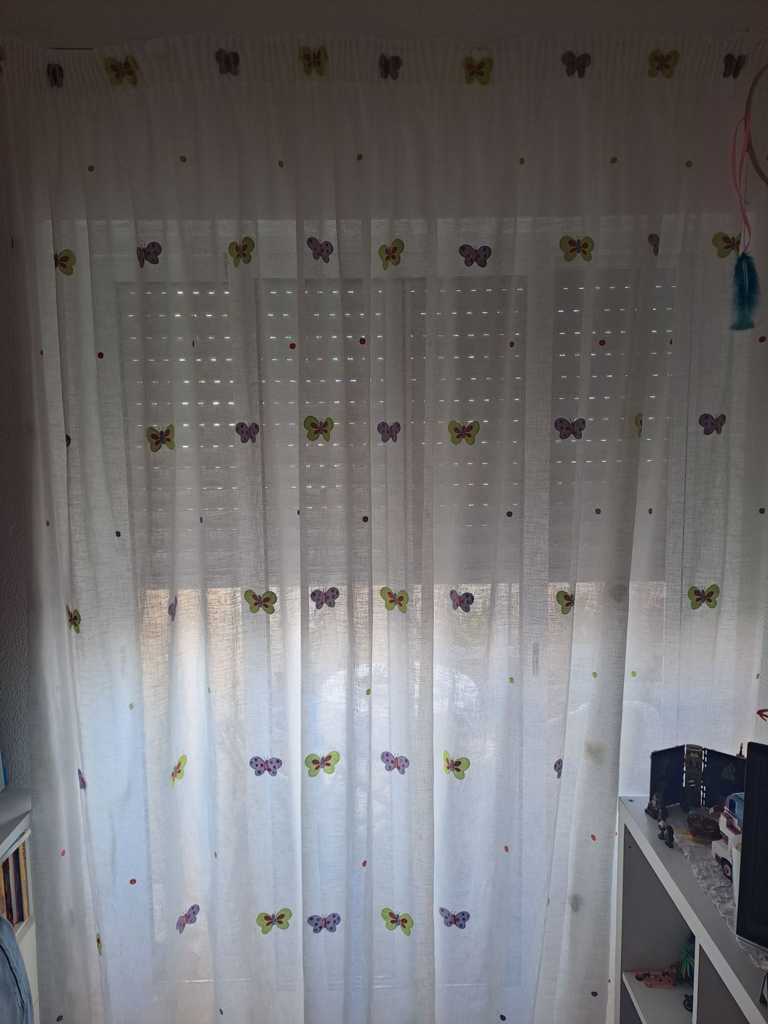Candeeiro, capa de edredão mais almofada e cortinado