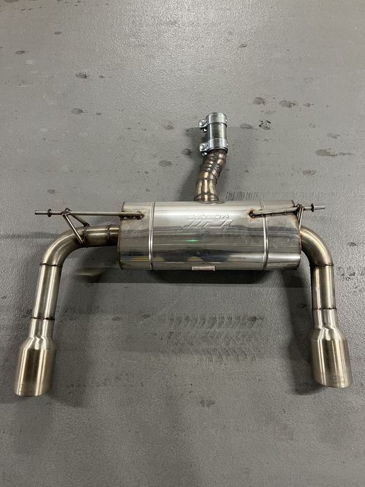 Na sprzedaż: Wydech Ulter Sport + tłumik (używany tylko 2 miesiące)