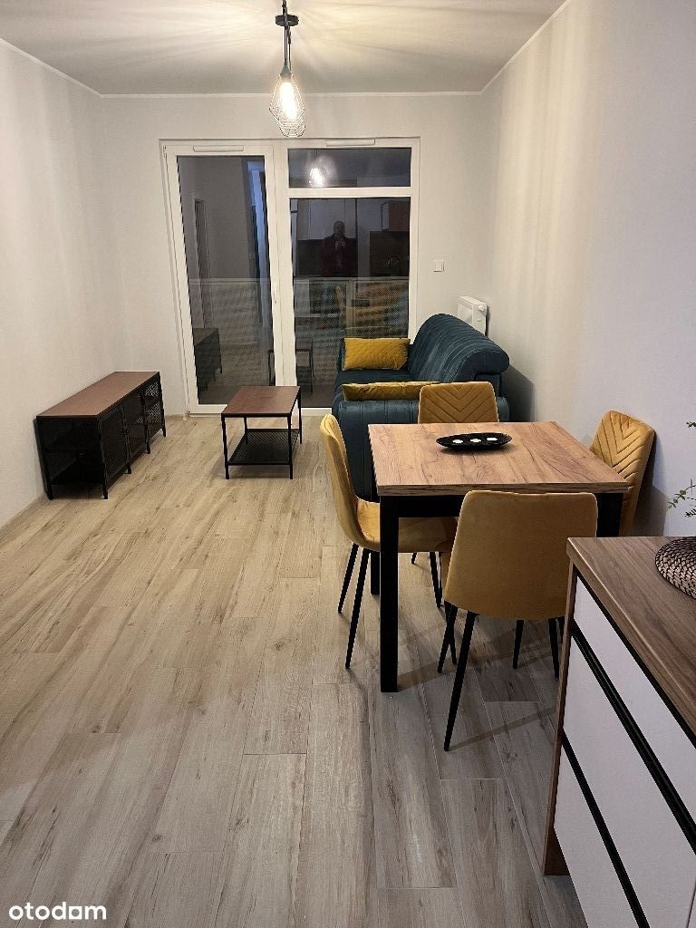 Apartament 2-pokojowy, umeblowany, Marcelin