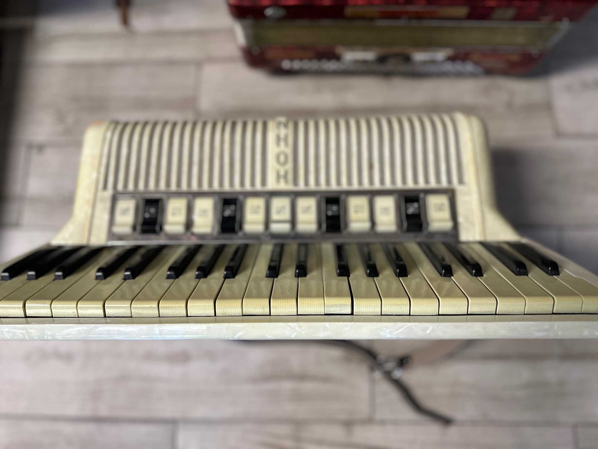 Akordeon Hohner Tango VM 120 B 4CH +futerał faktura