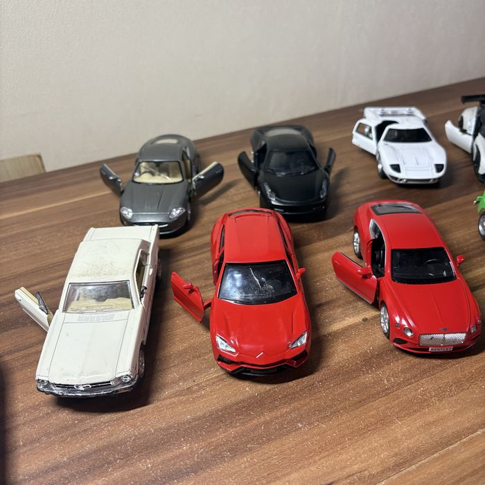 Машинки метал бу