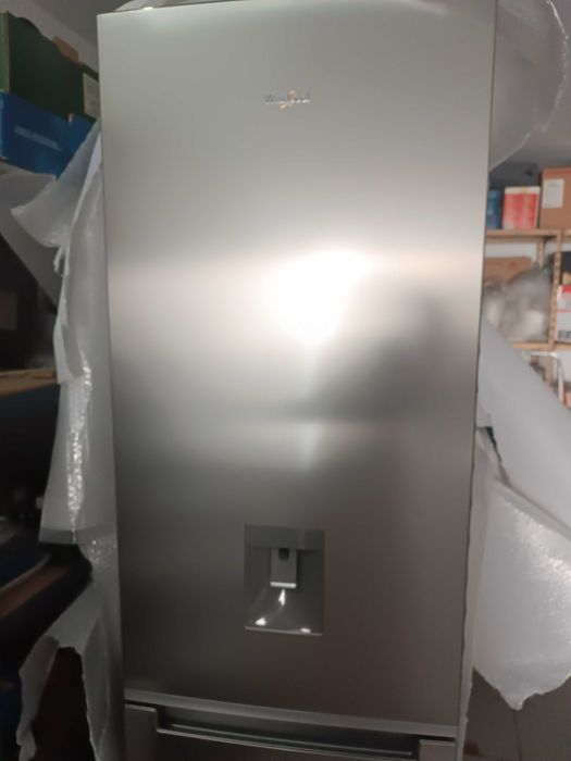 Frigorífico Whirlpool cinza