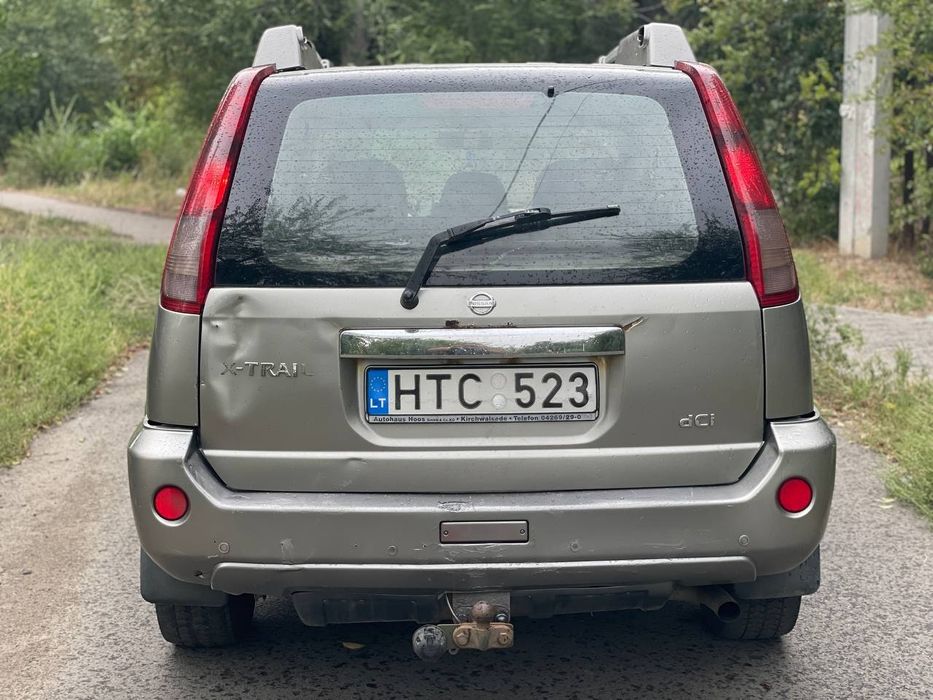 Продам Nissan x-trail 2,2 л дизель полный привод 2007 рік.