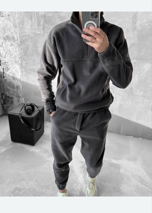 Продам чоловічий костюм