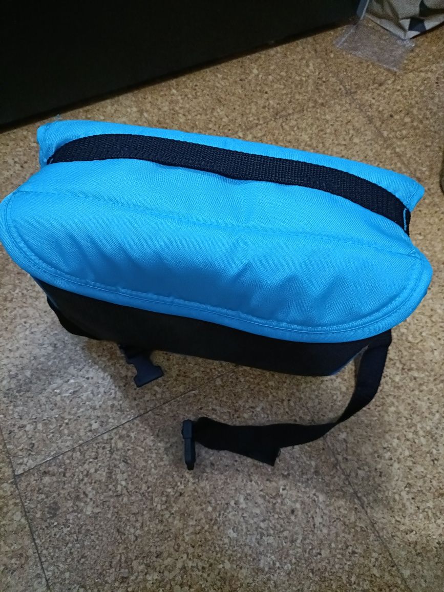 Cadeirinha de bebe  portátil