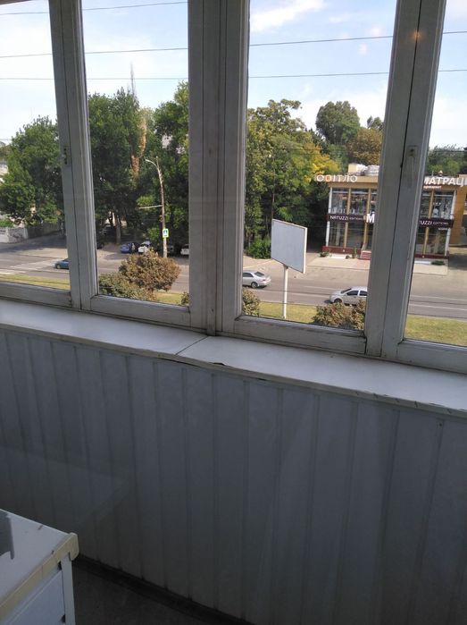 Сдам 1-кв на пр А.Поля 9000