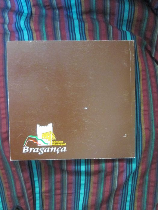 Gentes, Usos e Costumes de Bragança, de Isabel Lopes, Castro Alves