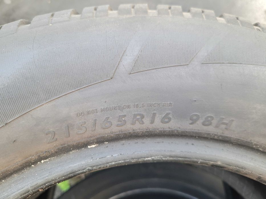 215/65/16 Dunlop SP Winter Sport 3D  7mm 2szt