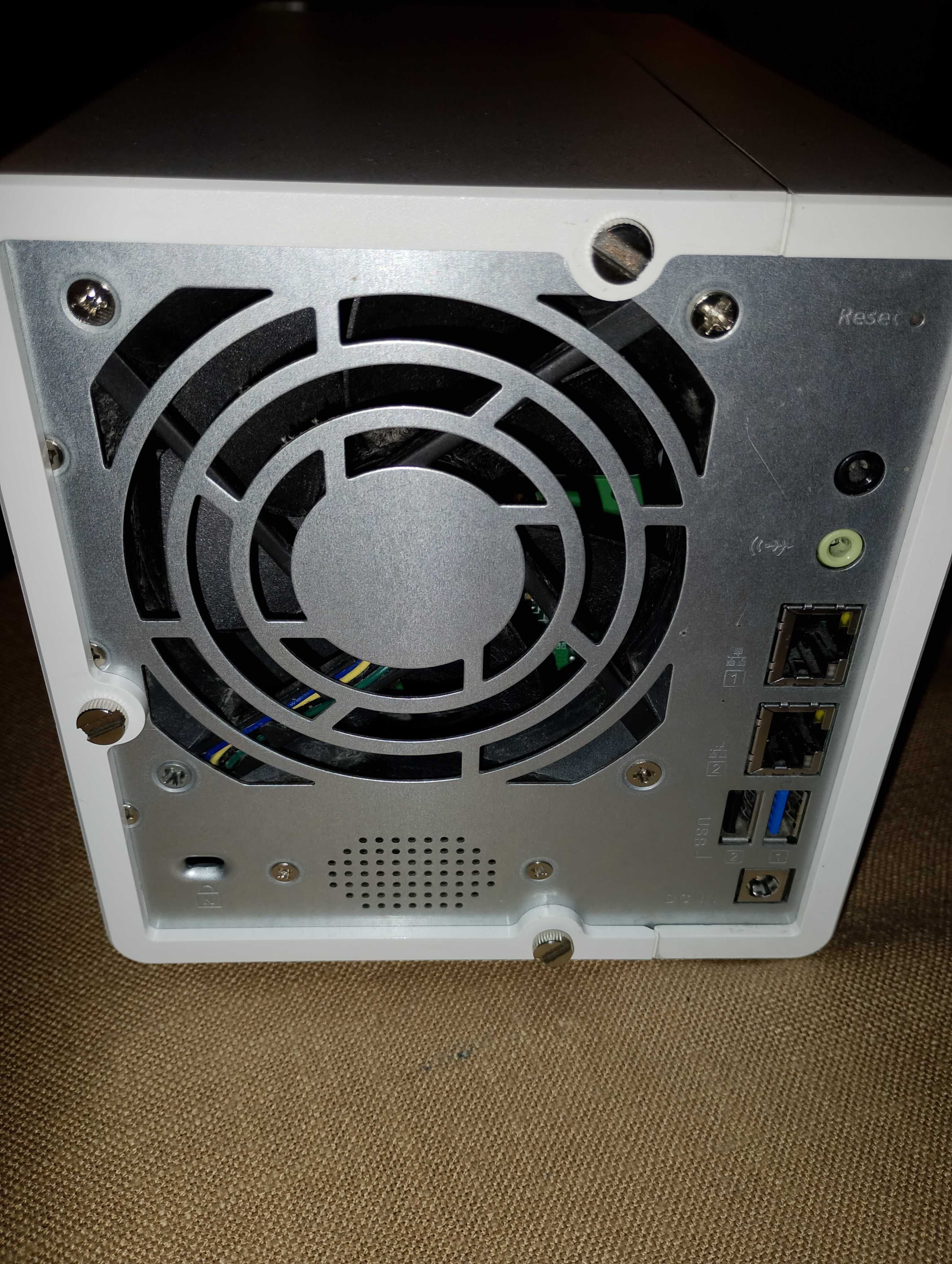 NAP TS-328 4x1,4 GHz 2 GB DDR4 RAM 3xBay Nas