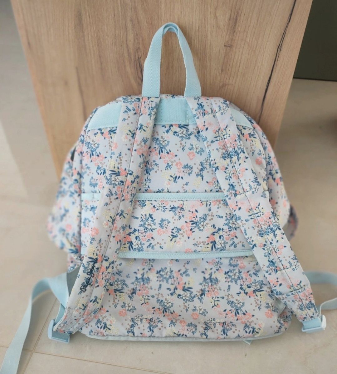 Conjunto Mochila com estojo triplo