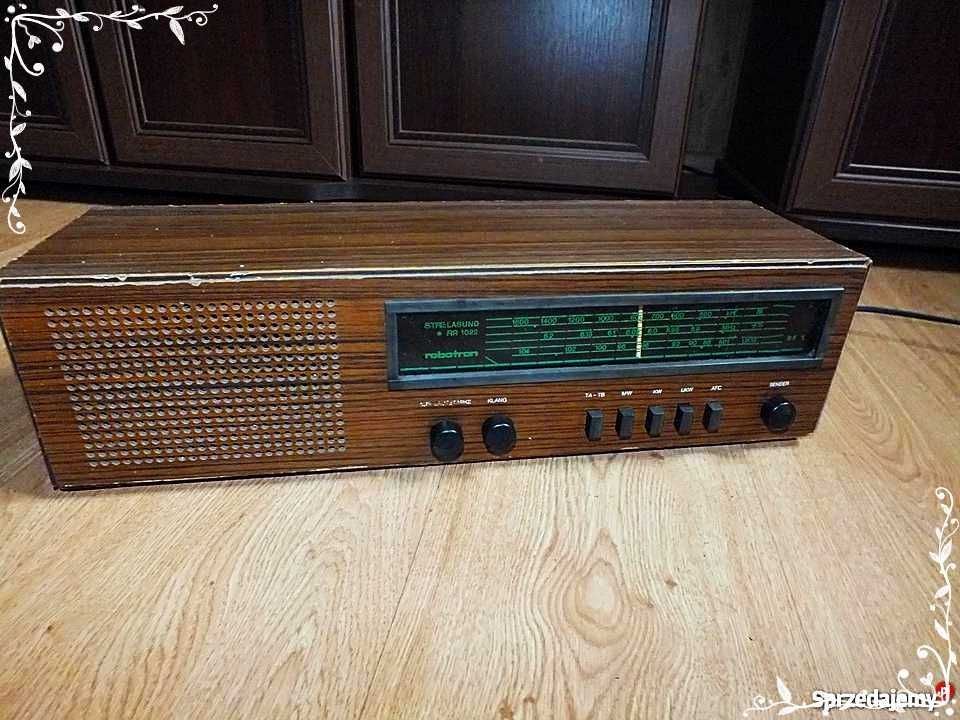 Stare radio Robotron z lat 70-80-tych dla kolekcjonera