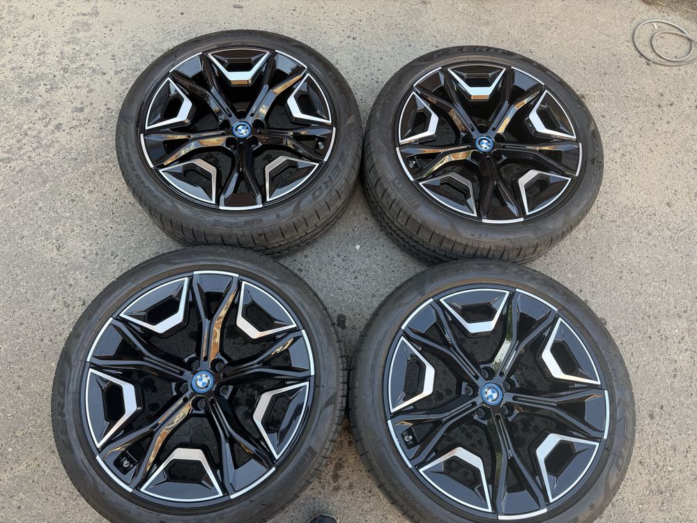 Bmw IX I20 Диски r22 1020 стиль