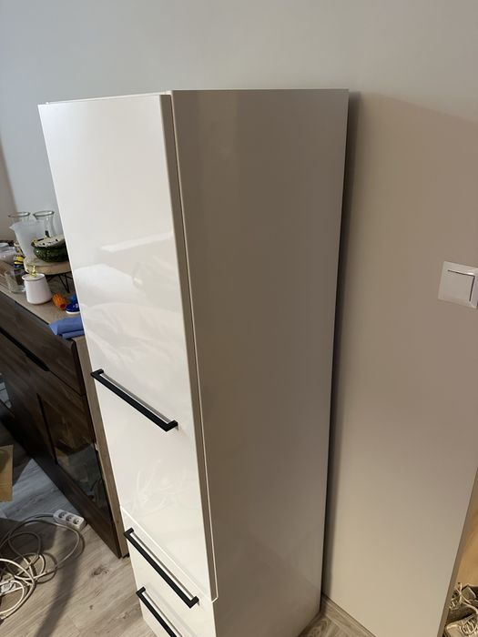 Stojaca szafka lazienkowa