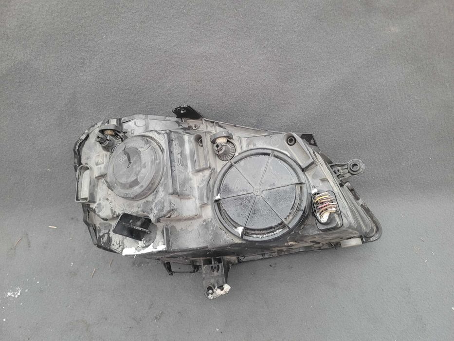 vw polo 9n lift lampa lewa przednia 05-09r europa