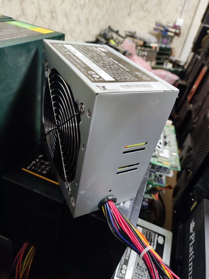 Блок живлення для ПК CoolerMaster RS-400-PSAP-I3 400Watt 6PIN GPU