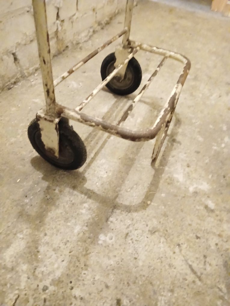 Sprzedam wozek transportowy