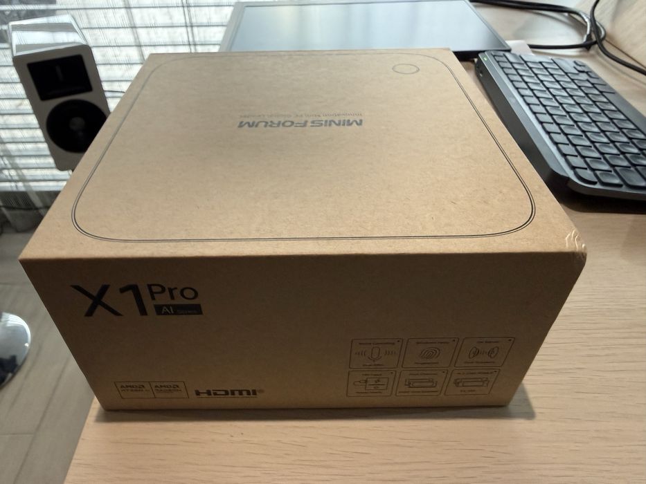 Mini komputer PC AI X1 Pro Ryzen AI 9 HX370 890M Win11 Oculink GW
