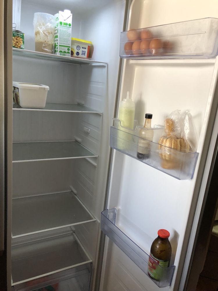 Frigorífico americano